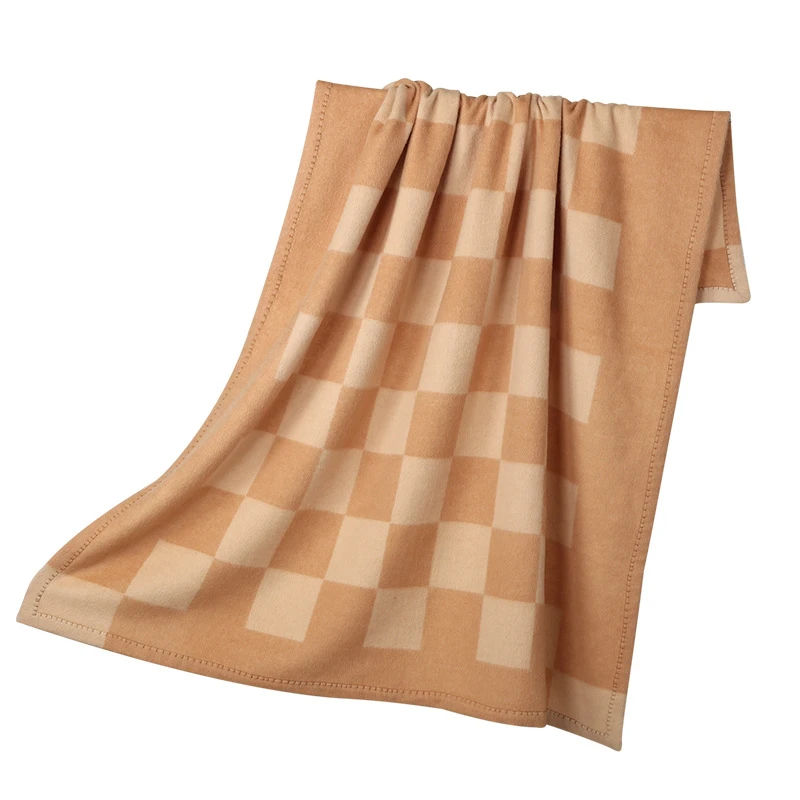 Jacquard Check Long-Pile Fleece Blanket Jacquard Check Long-Pile Fleece Blanket