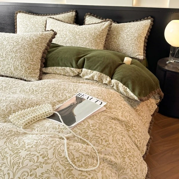 Milk Flannel Quilt Set-4 Milk Flannel Quilt Set-4