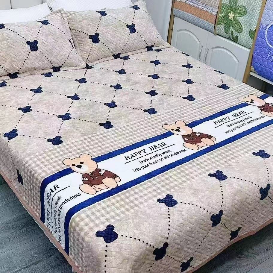 Quilted Fleece-Backed Printed Fitted Sheet Quilted Fleece-Backed Printed Fitted Sheet