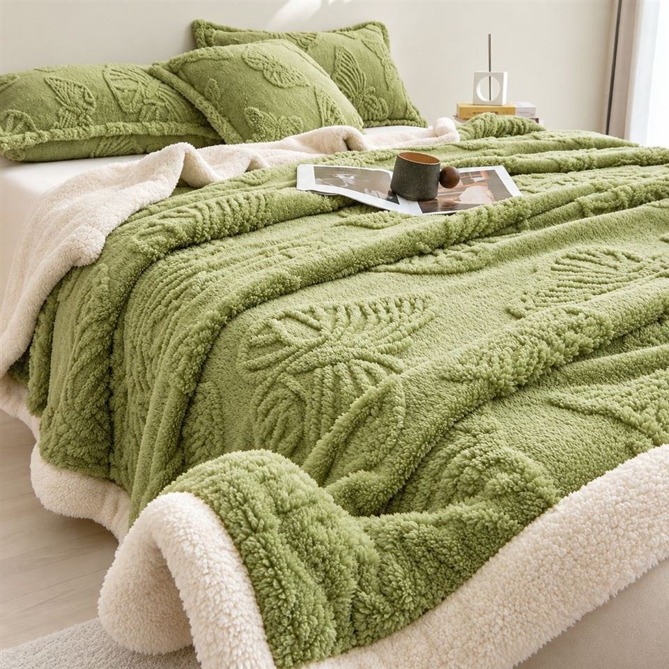 Solid Color Butterfly Sherpa Fleece Blanket Solid Color Butterfly Sherpa Fleece Blanket